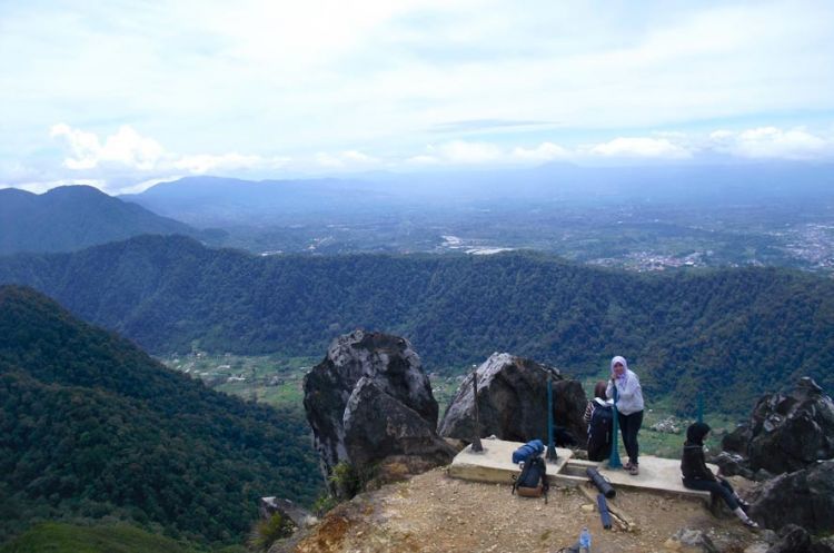 Puncak tertinggi Gunung Sibayak