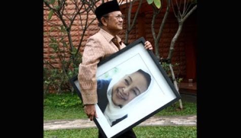 Cinta Habibie Pada Ainun yang Tak Pernah Sirna Walau Ajal Memisahkan