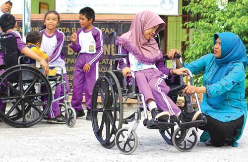 Mereka adalah Anak-Anak Luar Biasa yang Berkebutuhan Khusus. Berhentilah Menyebut Mereka Cacat atau Idiot!