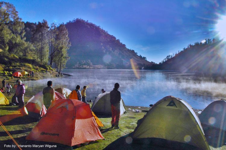 Indahnya Ranu Kumbolo di Pagi hari