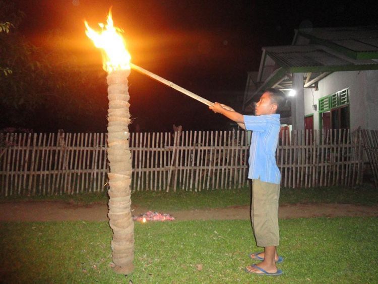 Tradisi Bakar Gunung Api oleh suku Serawai di Bengkulu