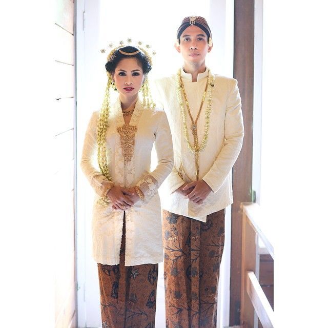 Baju kebaya pernikahan yang unik dan indah