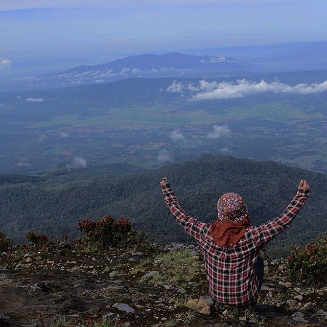 Pemandangan dari Gunung Ciremai. Foto IG: @abdulbule.