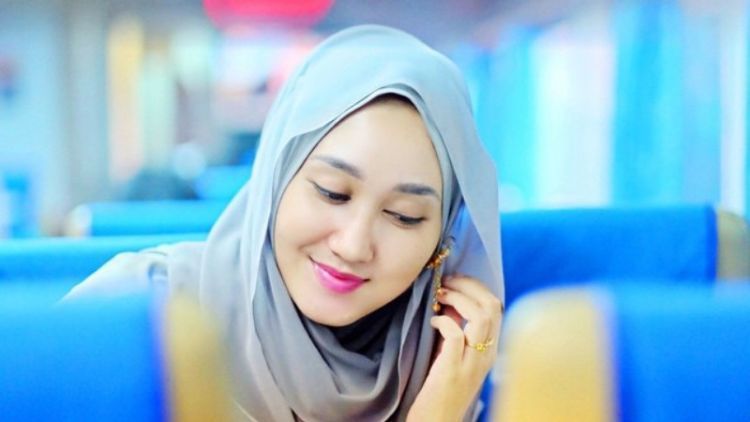 7 Tutorial Gaya Jilbab Ini Memang Butuh Sedikit Usaha, Tapi Keanggunan Akan Kamu Dapat Setelahnya