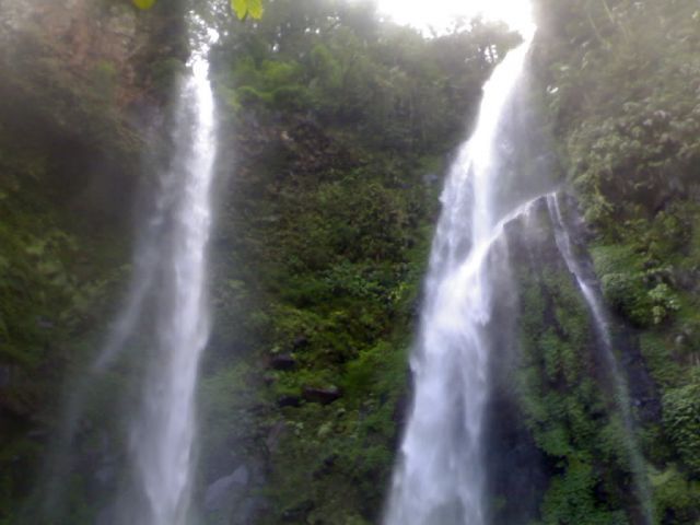 Indahnya Curug Kembar 