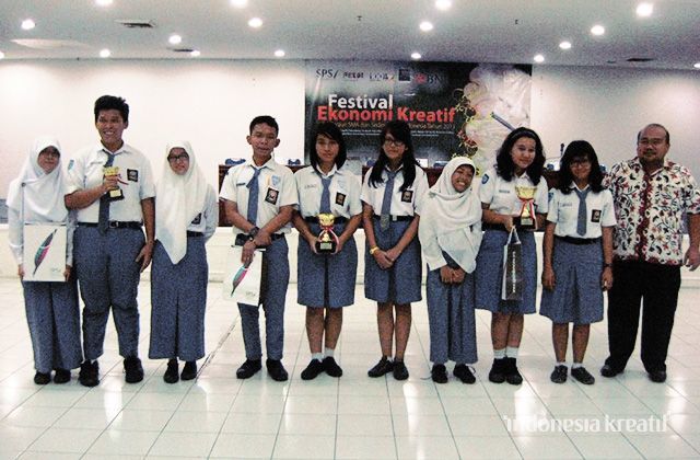 Bahkan mungkin kamu sudah debat dari SMA