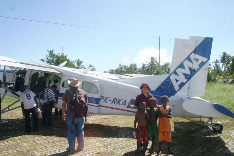 Pesawat-capung-AMA-di-Bandara-Ewer-Agats-Papua