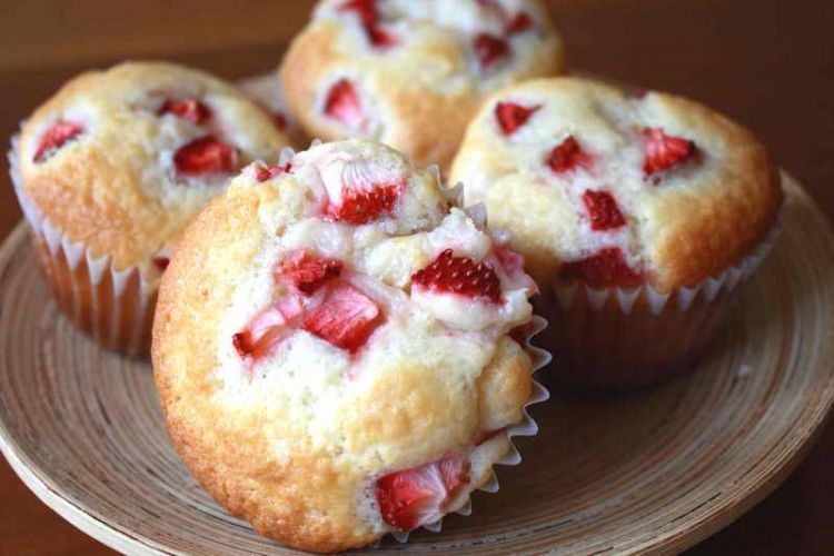 strawberry muffins