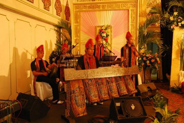 Musik Batak dengan alunan gondang Batak