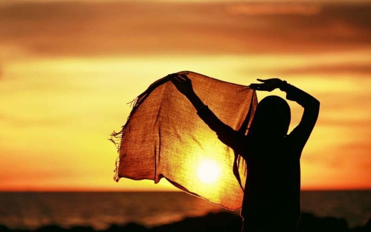 girl-hijab-sunset-1680x1050