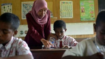 “Kalau Naik Kelas Nanti, Aku Masih Boleh ‘Kan Diajar Ibu? Aku Sayang Ibu Guru.”