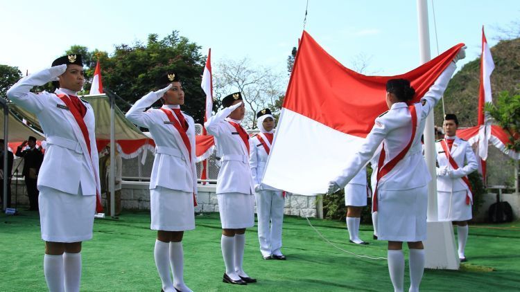 Untukmu Negeri, Maafkan Kami yang Acap Kali Menelan Apa yang Bukan Hak Kami