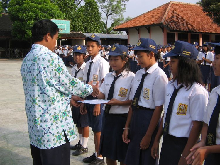 Banyak guru yang mesti diingat