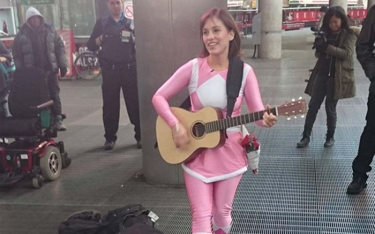 pink-ranger-kimberly-busking