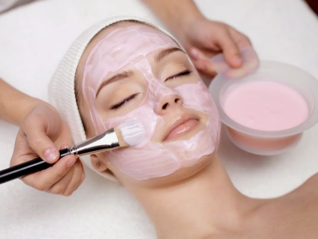 Masker dengan ekstrak bahan alami aman, tanpa efek samping