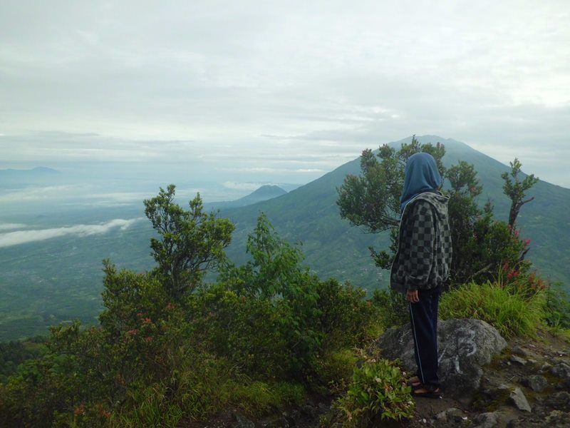 9 Gunung di Jawa Tengah yang Keindahannya Akan Membuatmu Terperangah