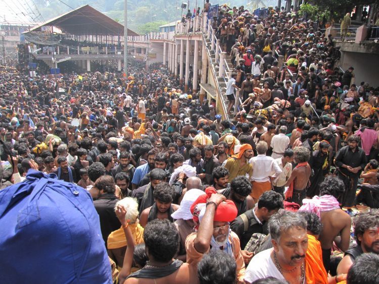 Sabarimala Human Stampede 2010 | Creative Commons