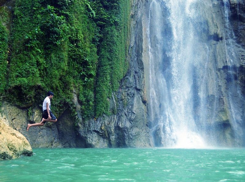 9 Air Terjun Terindah Di Pulau Jawa yang Pasti Membuatmu Gatal Ingin Segera Bertualang ke Sana