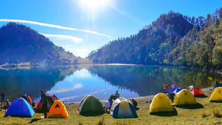 8 Danau Paling Ciamik di Pulau Jawa dan Bali Ini Layak Kamu Kunjungi, Setidaknya Seumur Hidup Sekali!