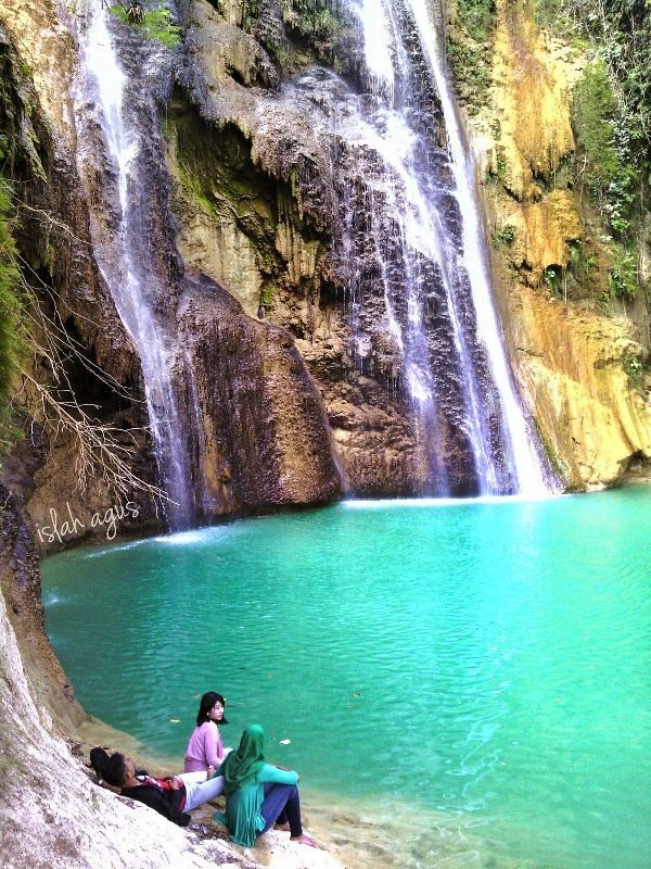 Air Terjun Nglirip