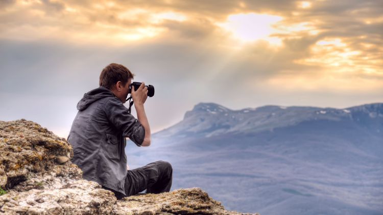 Meski Bergaul Sama Model, Fotografer Jomblo Tetaplah Tuna Asmara Kelas Wahid