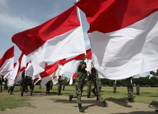 Dia membawa merah putih dalam tugasnya