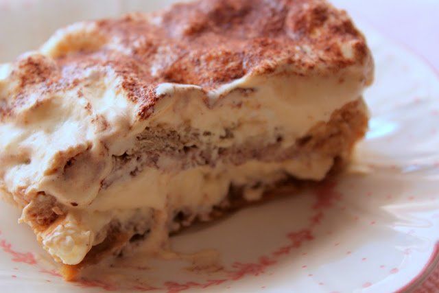 Tiramisu yang yum? Lady finger bisa digantikan, kok!