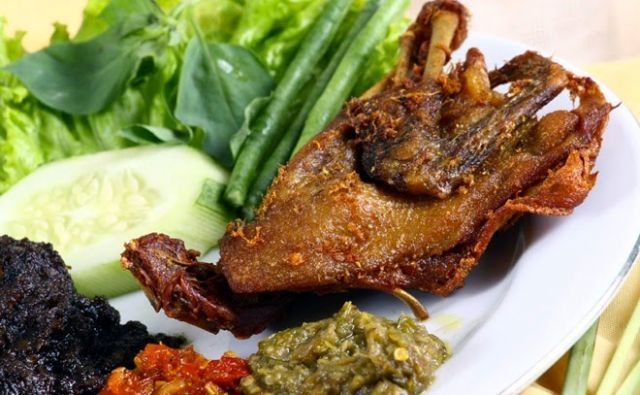 bebek goreng