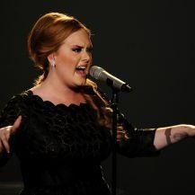 [Kuis] Lagu Adele Manakah yang Menceritakan Kisah Cintamu?