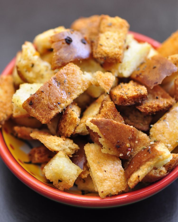 Gurihnya croutons bikin usahamu masak gak sia-sia