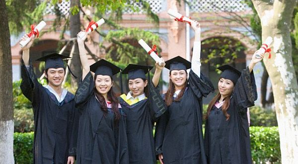 7 Ciri Mahasiswa Yang Akan Sukses Setelah Baru Lulus Kuliah