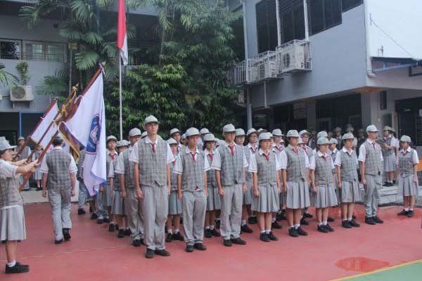 Sepotong Nostalgia yang Cuma Dirasakan oleh Anak SMA Katolik/Kristen