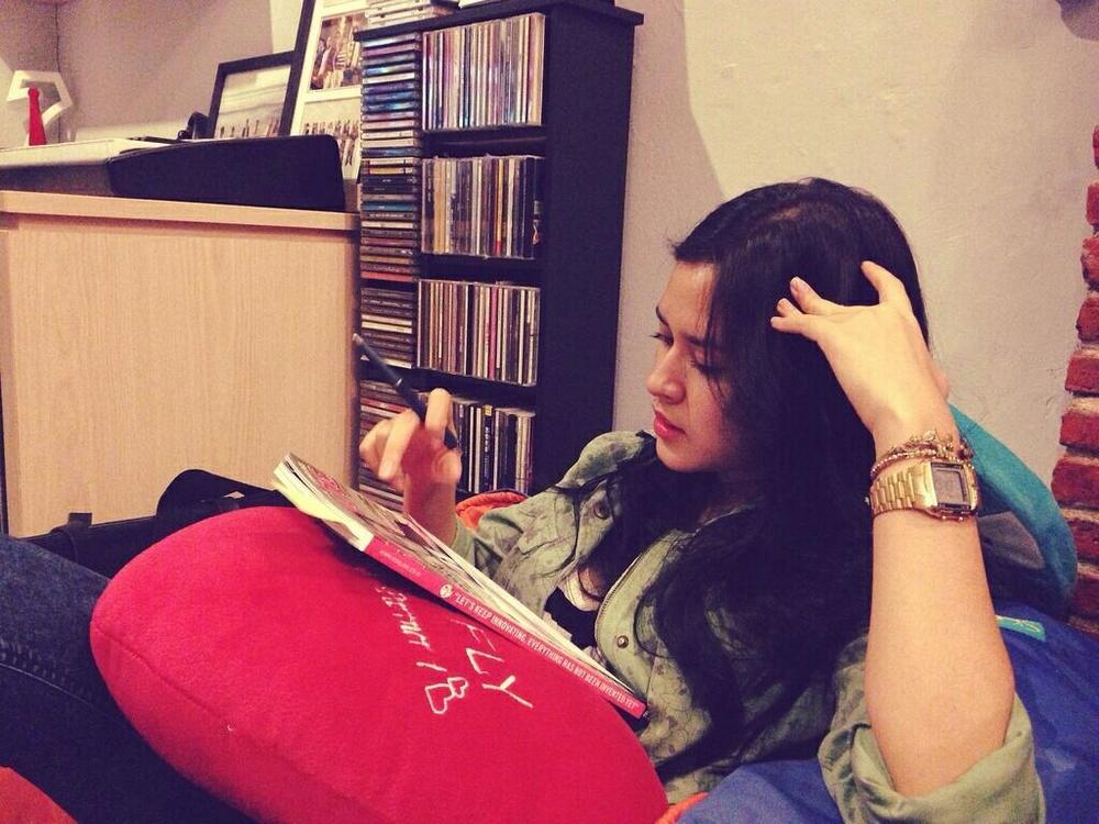 8 Pesan Tersirat Dari Lagu Raisa yang Membuatmu Makin Paham Arti Cinta