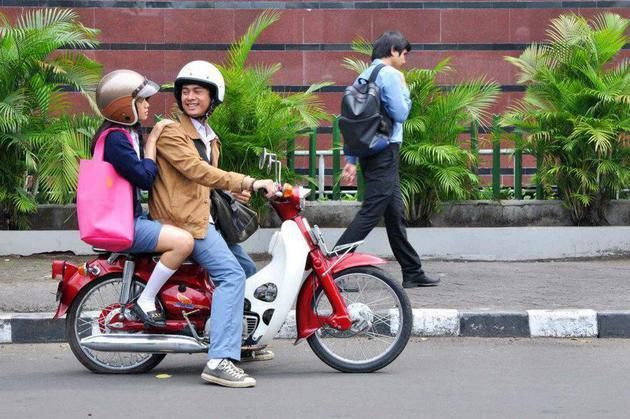 Susah Sekarang, Hidup Nyaman Kemudian: 8 Kebaikan yang Bisa Cowok Bermotor Kasih di Masa Depan