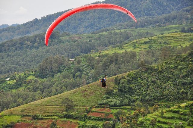 Di puncak bisa berkegiatan yang seru