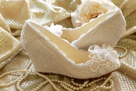 Wedding Shoes Nggak Harus Menyiksa Kaki, 7 Wedding Shoes Ini Bisa Bikin Kamu Tetap Nyaman di Pesta