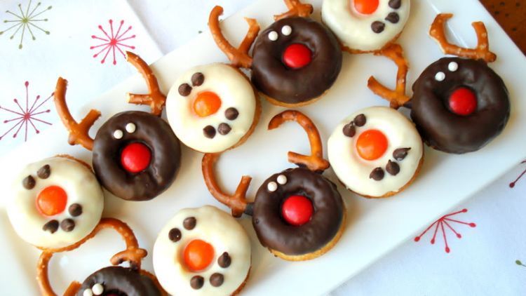 8 Snack Natal yang Imut, Enak, dan Bisa Kamu Buat Sendiri Dalam 10 Menit!