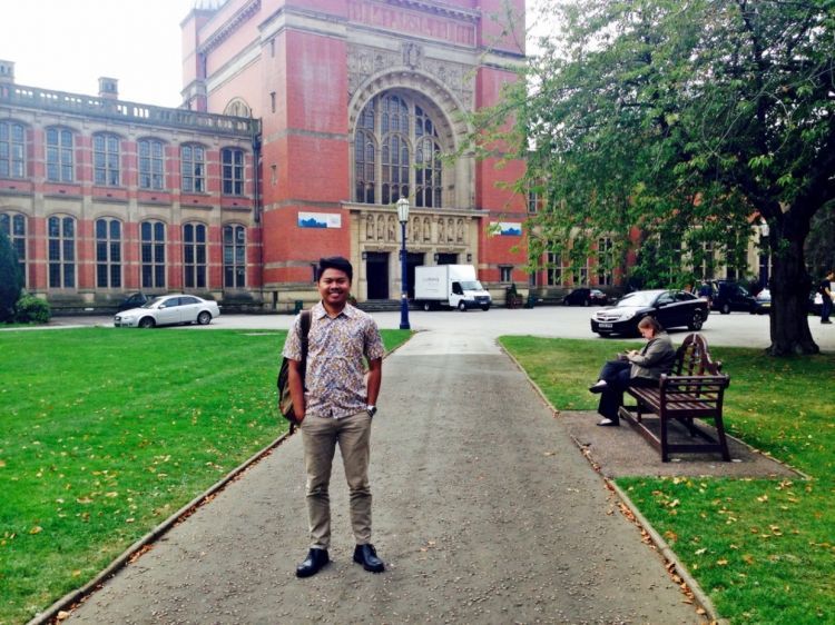 Adhi Wicaksono, dari UNY ke Birmingham