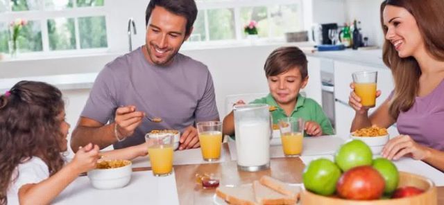 breakfast family