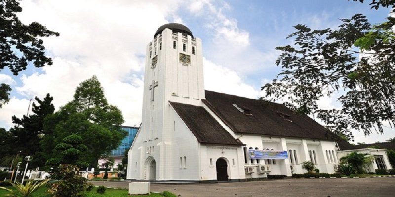 Wisata Religi ke Gereja Tertua di Medan