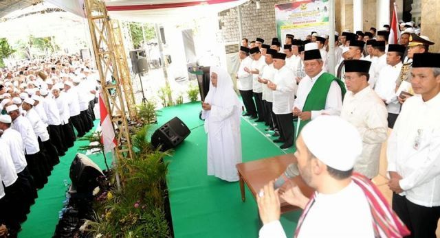 Pejabat dan Ulama 