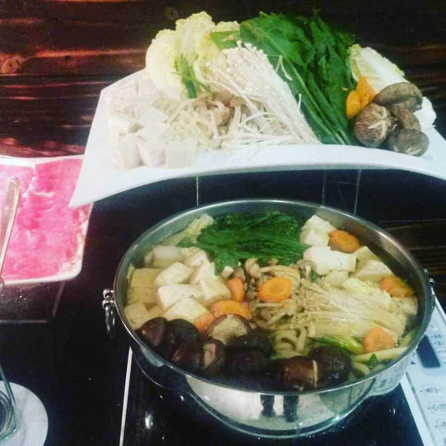 Eksplorasi Cita Rasa Nabe Hot Pot, Makanan Jepang yang Bikin Kamu Pengen Coba!