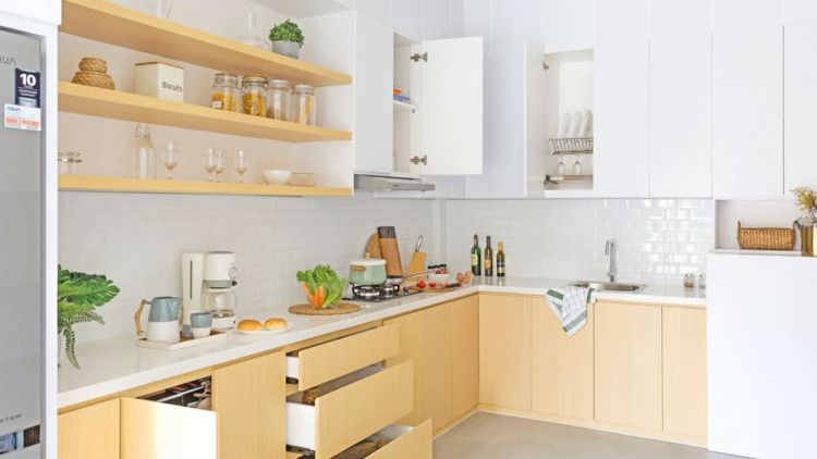 5 Desain Dapur yang Dominan Warna Putih. Bikin Makin Semangat Masak deh!