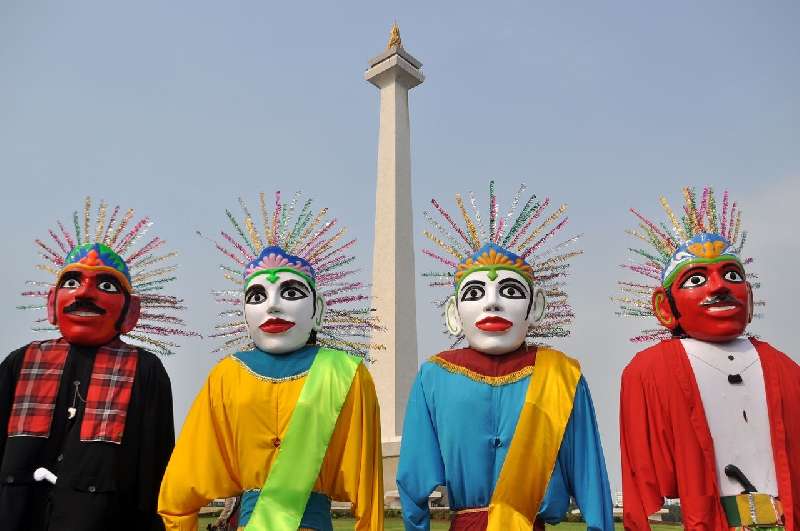 Mengenal Lebih Dekat dengan Ondel-ondel, Ikon Budaya Tradisional Betawi yang Punya Sejarah Panjang