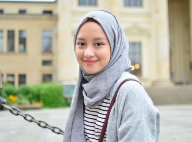 Sesuaikan Warna Hijab