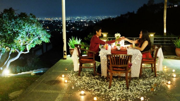 5 Tempat Wisata Romantis di Semarang yang Bikin Honeymoon Semakin Syahdu!