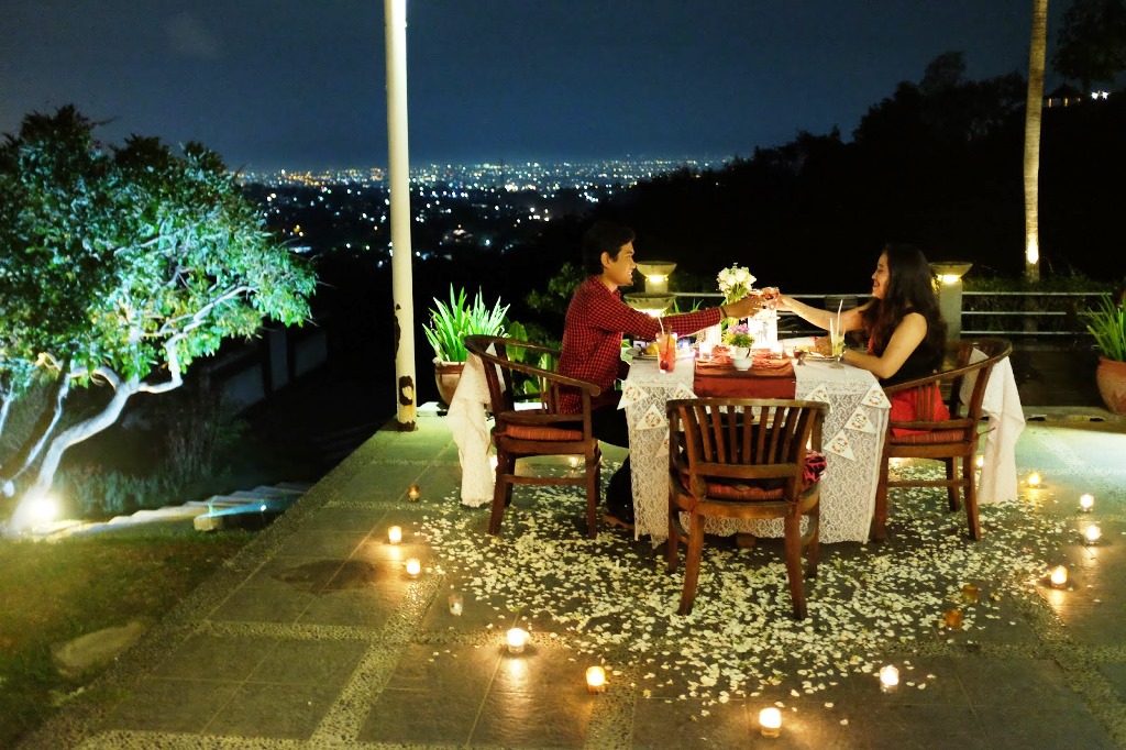 5 Tempat Wisata Romantis di Semarang yang Bikin Honeymoon Semakin Syahdu!