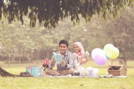 Mau Foto Prewedding yang Unik dan Penuh Kenangan? 12 Cara Ini Bisa Kamu Lakukan