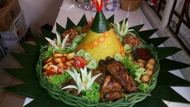 Tumpeng