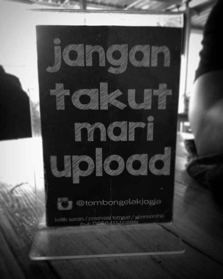 bikin sign semacam ini biar kafe kamu makin ngehits di instagram